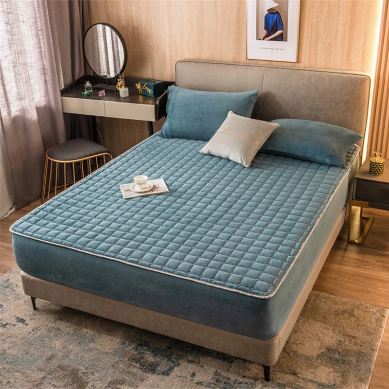 Velvet mattress cover