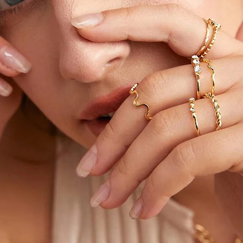 Fashion Geometric Knuckle Rings Set For Women Vintage Crystal Heart Gold Color Rings Girls Party Jewelry Accessories Gifts 2025