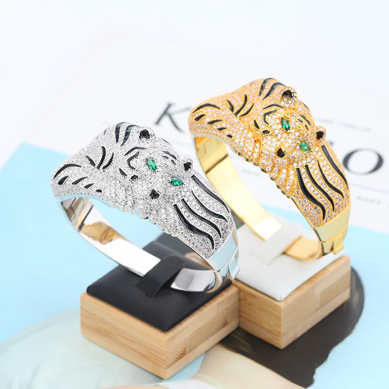 أوروبا أمريكا الاسلوب المناسب النساء سيدة مطلي الذ...