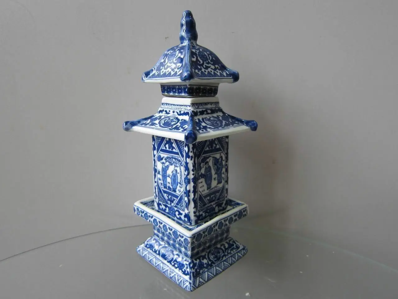 Old Collecting Antique Chinese Blue and White Porcelain Layered Tower Vases 3