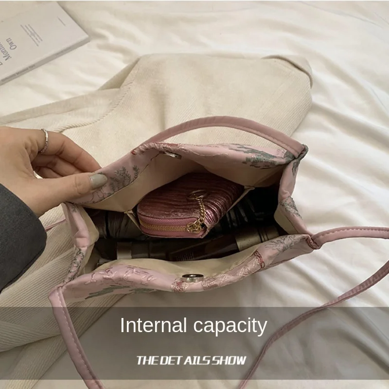 New Chinese Style Retro Bag 2026 New Models Silk Jacquard Fashionable Minimalist Bag Single Shoulder Diagonal Cross Women's Bag