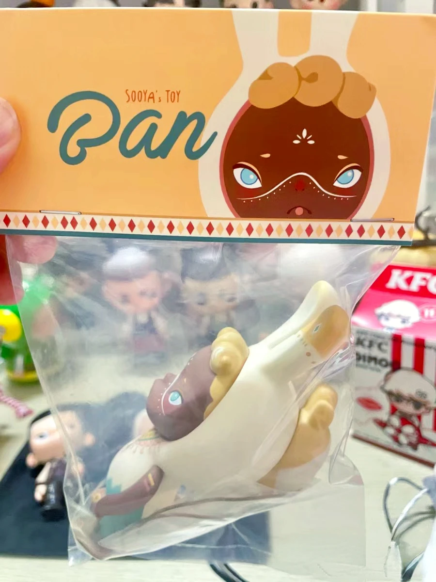 Sooya Ban African Chief Tan Skin Figure Bunny Ear Slingshot Hand