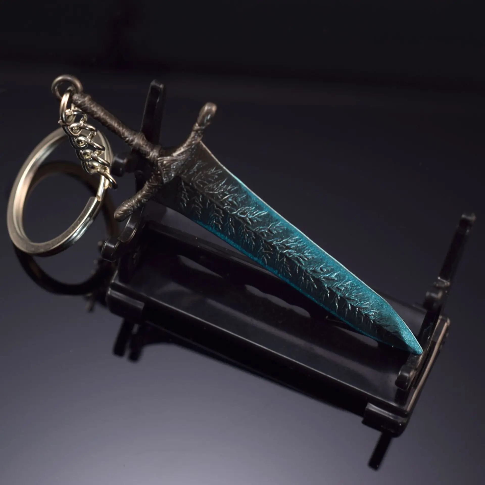 孤牢の大剣 エルデンリング ミニ武器 キーホルダー アクセサリ Amazon