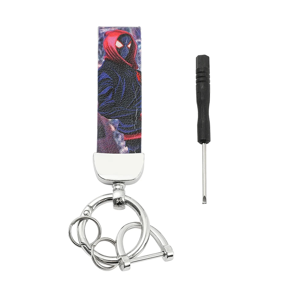 マーベルのミニカー、鏡、キーホルダー The Avengers Keychain Disney Anime Cute Iron Man Hulk