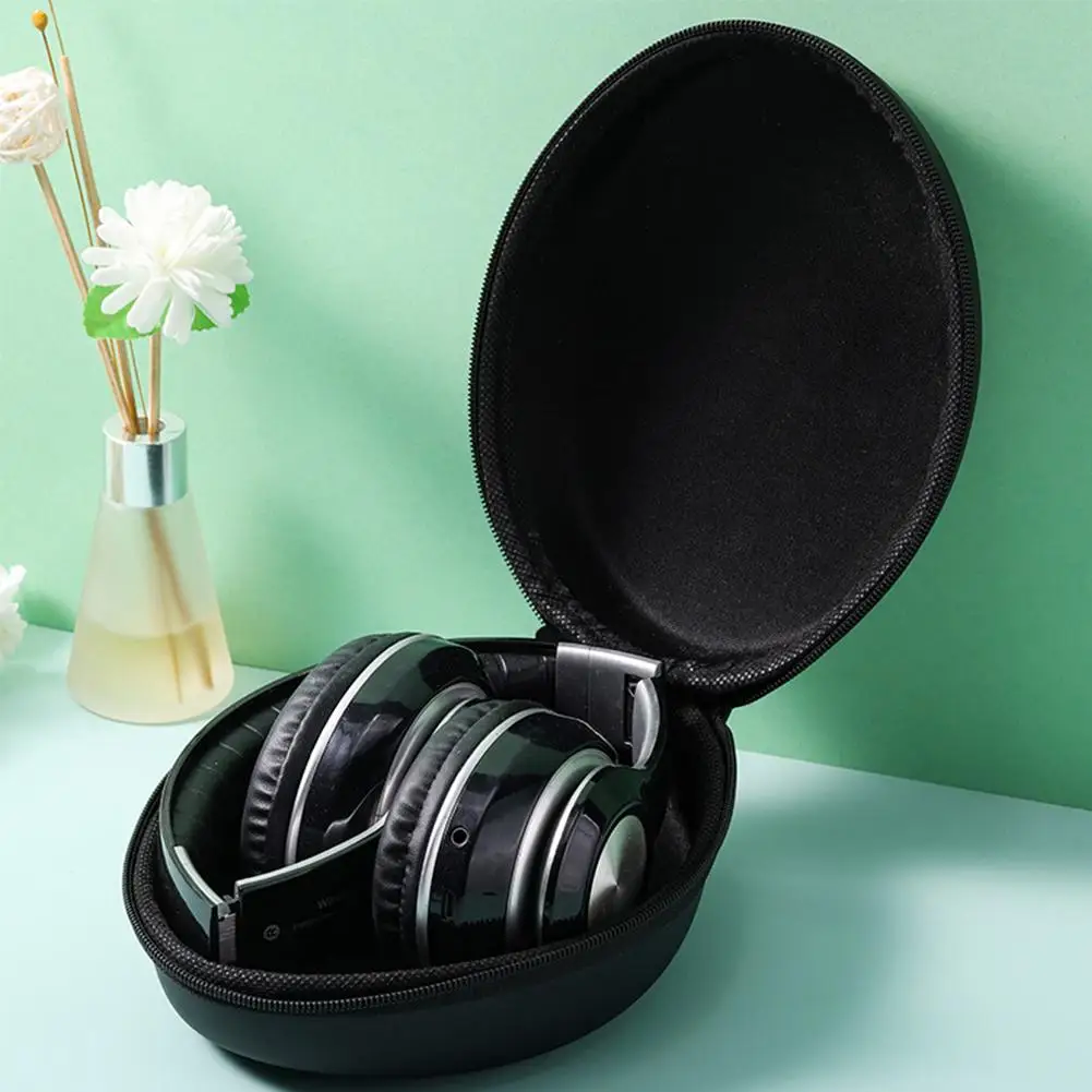 Black Shockproof Headphone Carrying Case for Travel