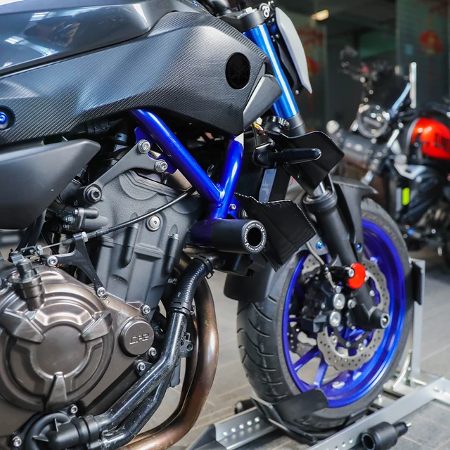 バイクのフレーム に適合する ヤマハ YZF R7 2021-2024 モト 落下保護アクセサリー バイク 改造パーツ オートバイ モーターサイクル 落下保護フレーム フレームスライダークラッシュプロテクター のために R7 2021-2024 オートバイアクセサリ 用 YZF-R7 2021  2022 2023 ... オートバイ に適合する ヤマハ YZF R7 R7 YZF 2021 2022モトクラッシュ落下保護アクセサリー クラッシュパッド