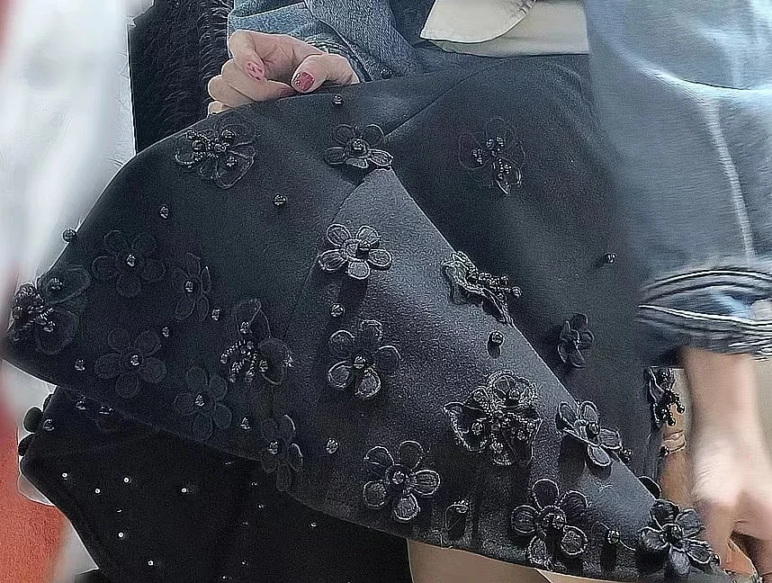 KEBUNUO Beaded Woolen Skirt Styling