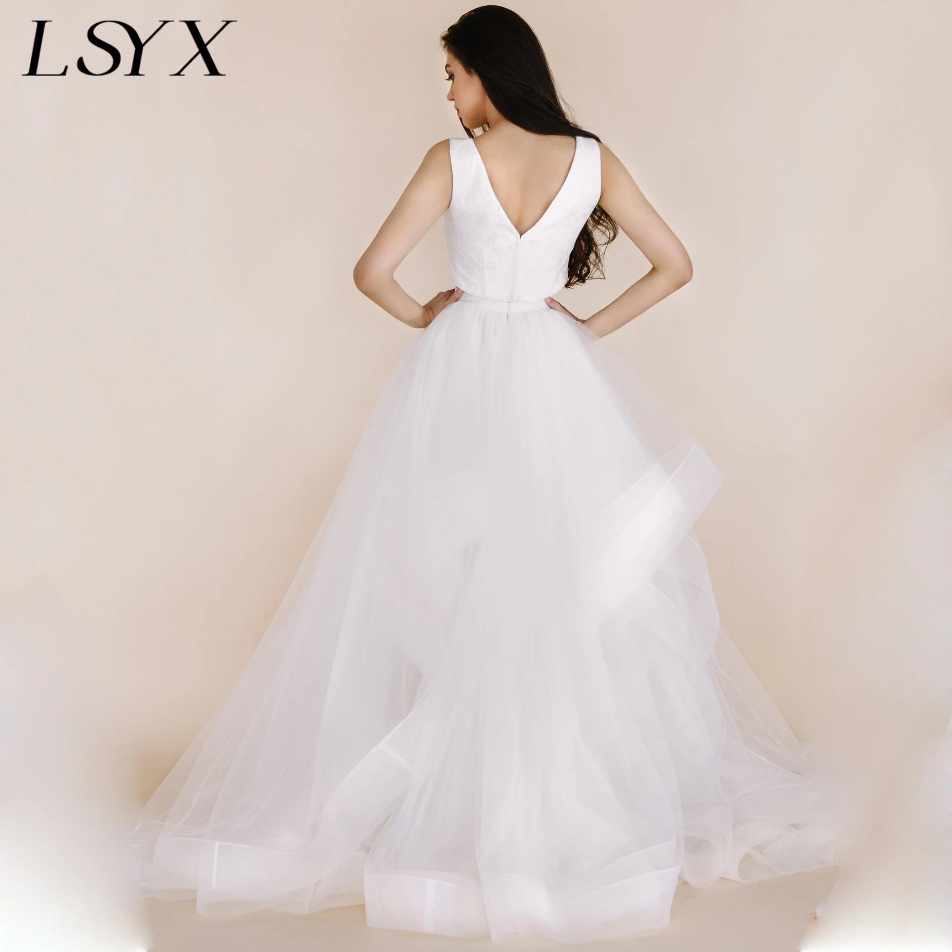 Рисунок 4 - Женское свадебное платье из органзы