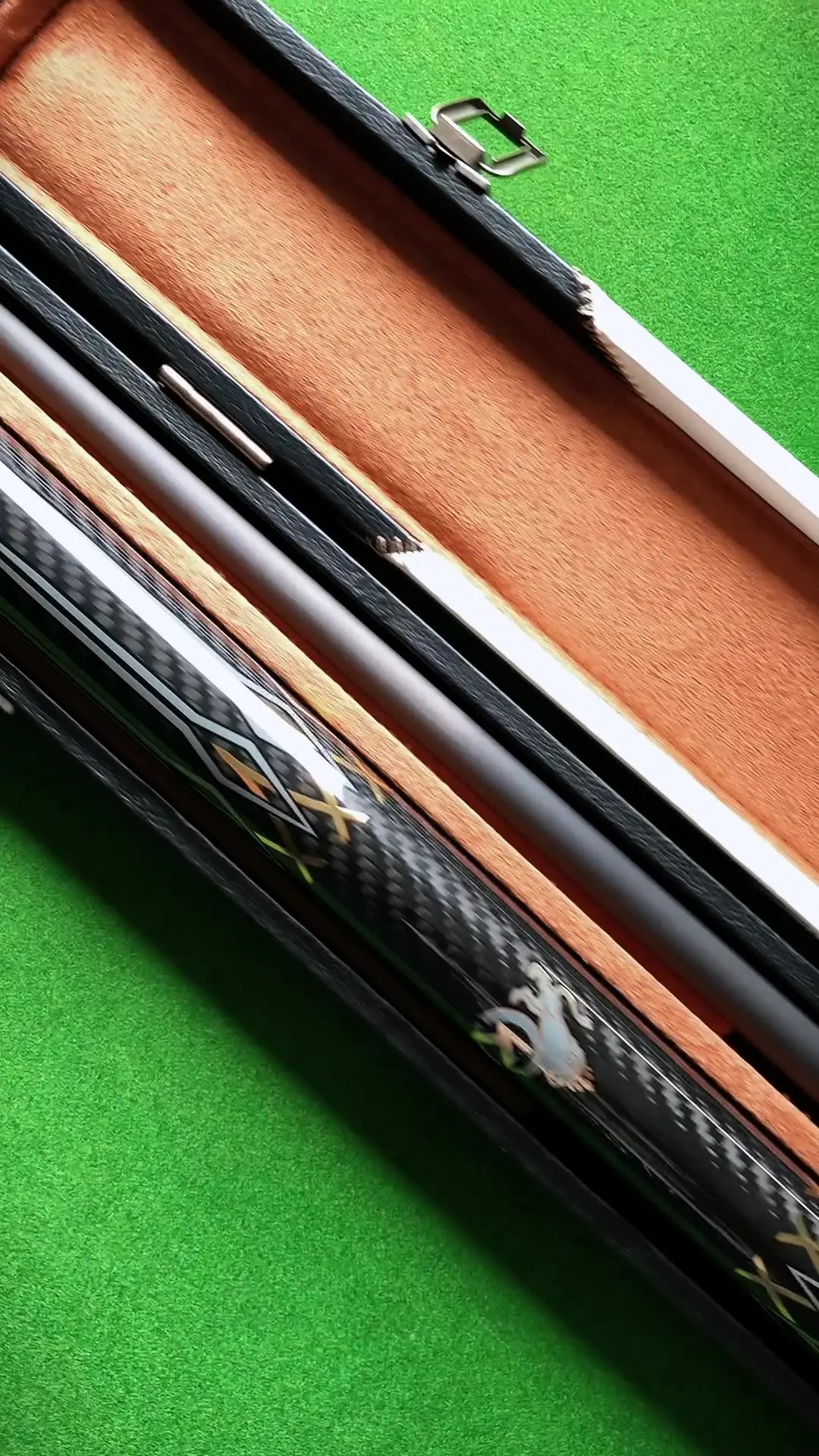 KONLLEN Billiard AK-3K Carbon Fiber Pool Cue Stick 12.5mm Tip 3*8