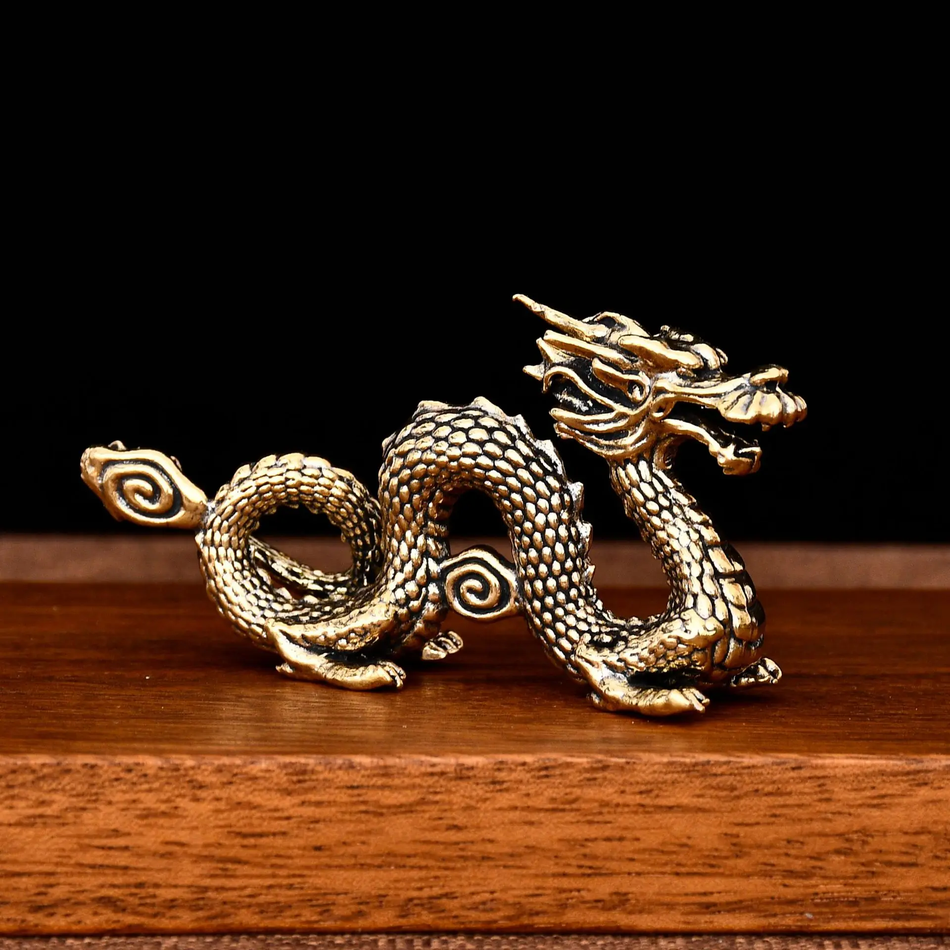 Brass Auspicious Cloud Dragon Figurine Retro Aged Copper Zodiac Miniature Tea Pet Figurines & Miniatures