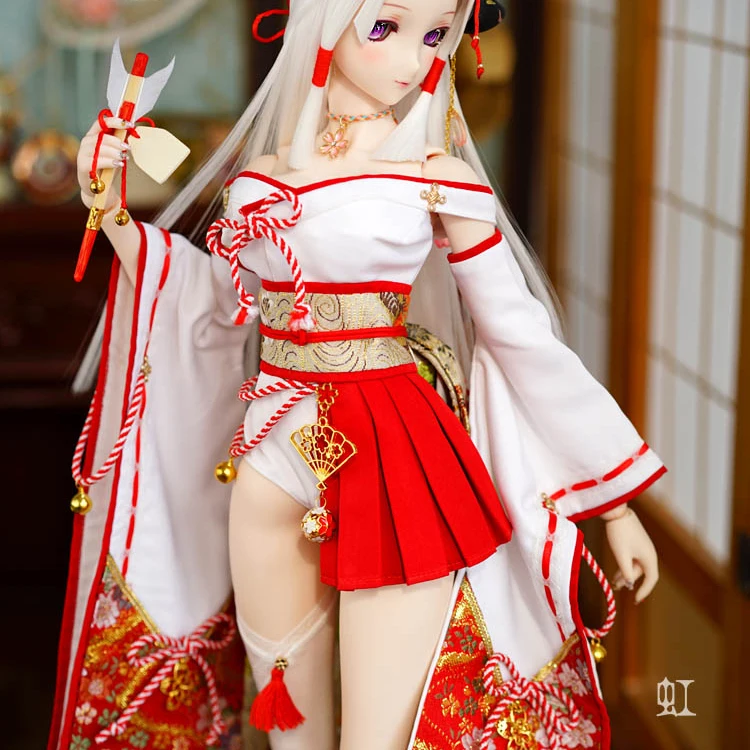 Customized gorgeous version of BJD doll clothes 1/3 improved