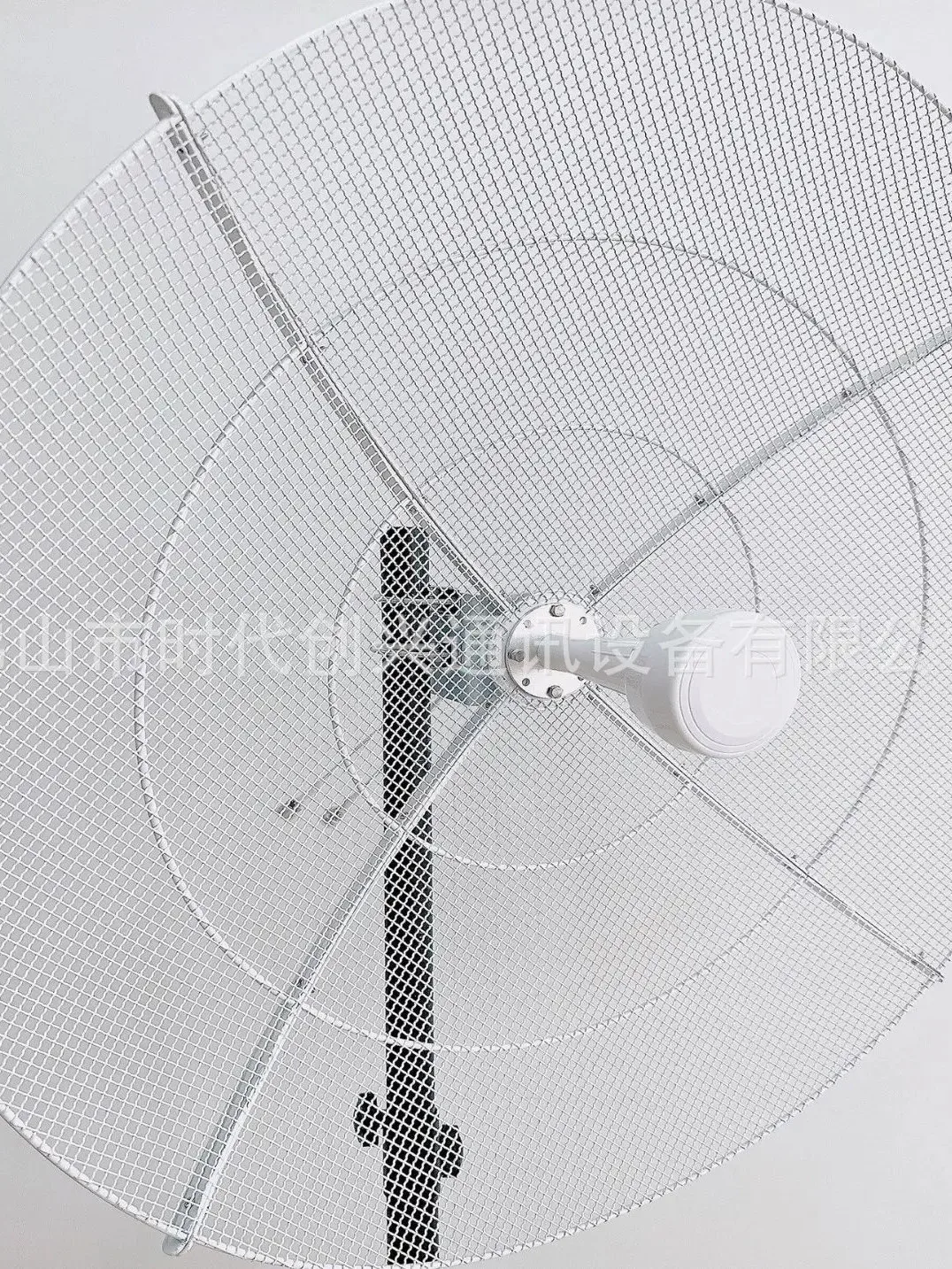 

Wifi signal amplifier antenna 4g5g 1710-4200MHz 27dbi split parabolic antenna