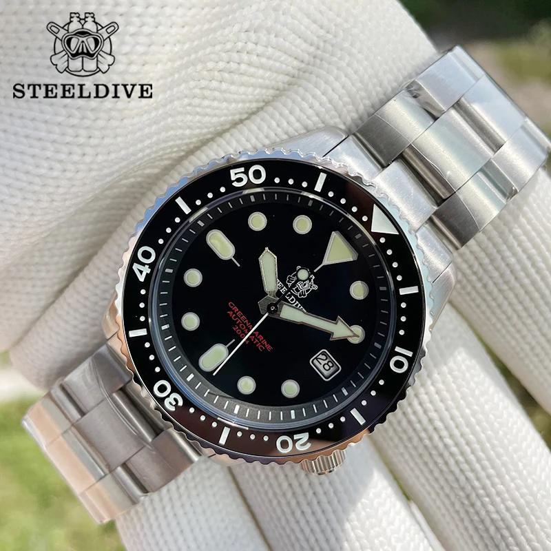 

STEELDIVE Sharkey Skx007 Men Watch NH35 Sapphire Ceramic Bezel 200M Water Resistance Automatic Mechanical Dive Watch for Men