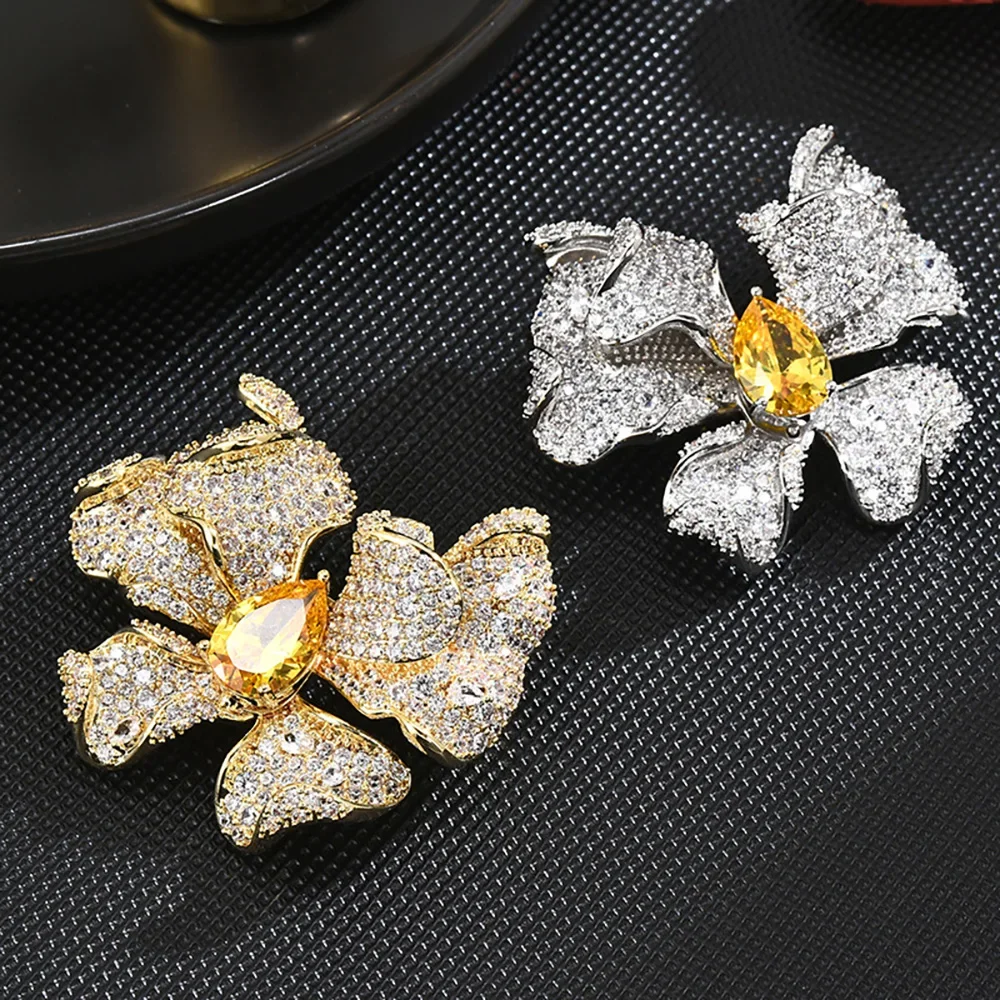 Delicate Full Rhinestone Bowknot Brooches For Women Fashion Luxury Crystal Bow Shaped Buckle Pins Clothes Badge Wedding Jewelry
