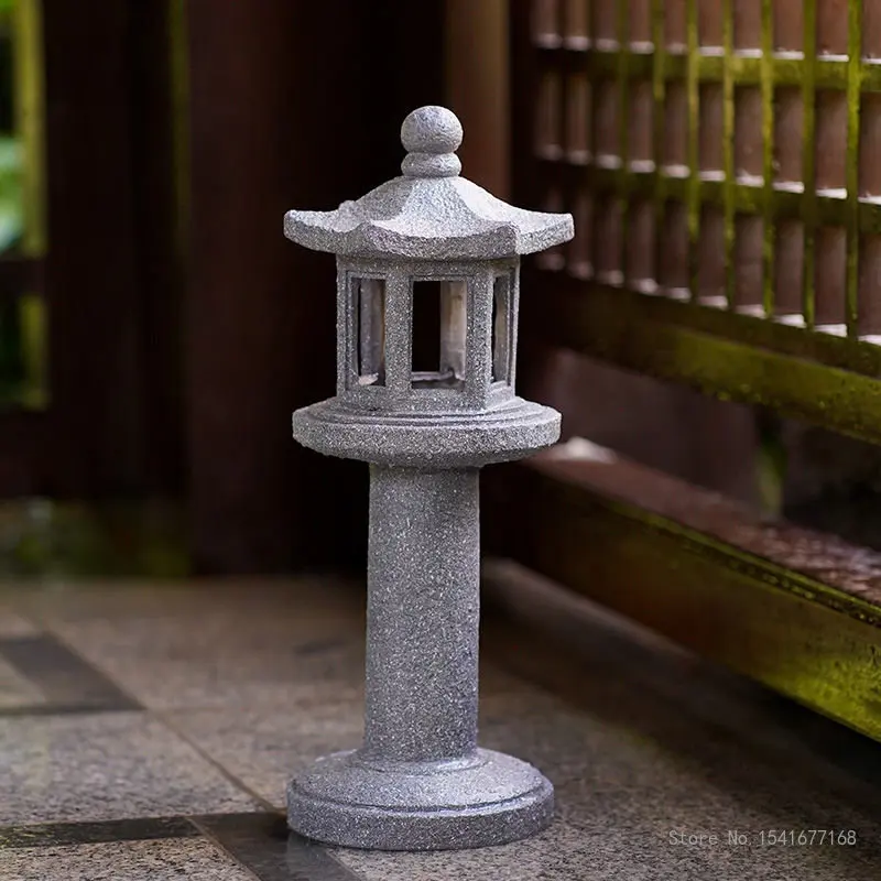 Resin Imitation Stone Tower Statue Lamp, New Chinese Palace Retro Solar Energy Lamp, Garden Landscape Lawn Lamp