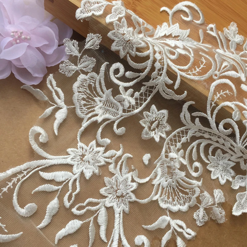 1 Stück Stickerei Goldfaden Spitzenstoff Applikation Handgemachter Blumen-Patch Hochzeitskleid Vorhang DIY Reparatur Zubehör – Detail 2