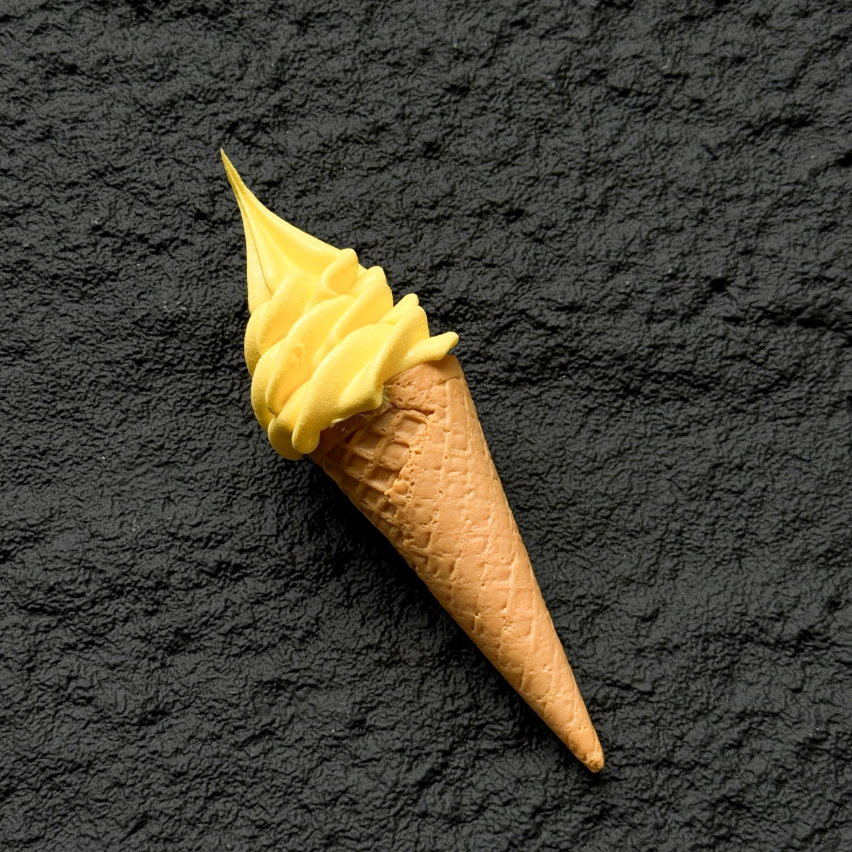 Food Model Food Photography Props Simulated Crispy Ice Cream Realistic Fake Food Dessert Model Ice Cream Cone Photography Props Easter Decorations