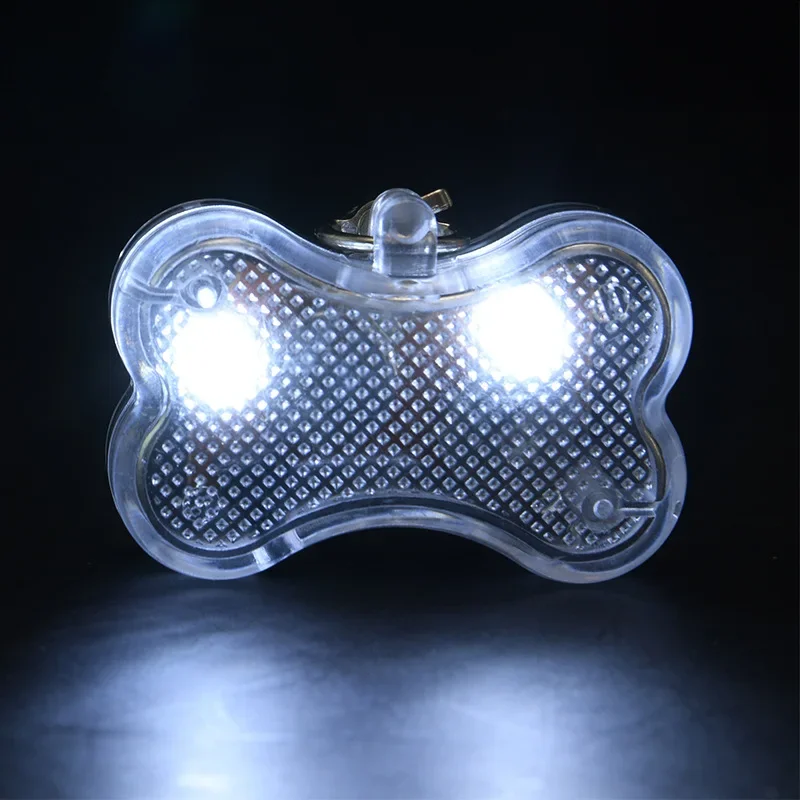 thumbnail image 1 of Colgante luminoso de noche para mascotas, para perros, decoración brillante de seguridad, foco para perros, luces para correr a prueba de agua, accesorios para perros, 1 of 5