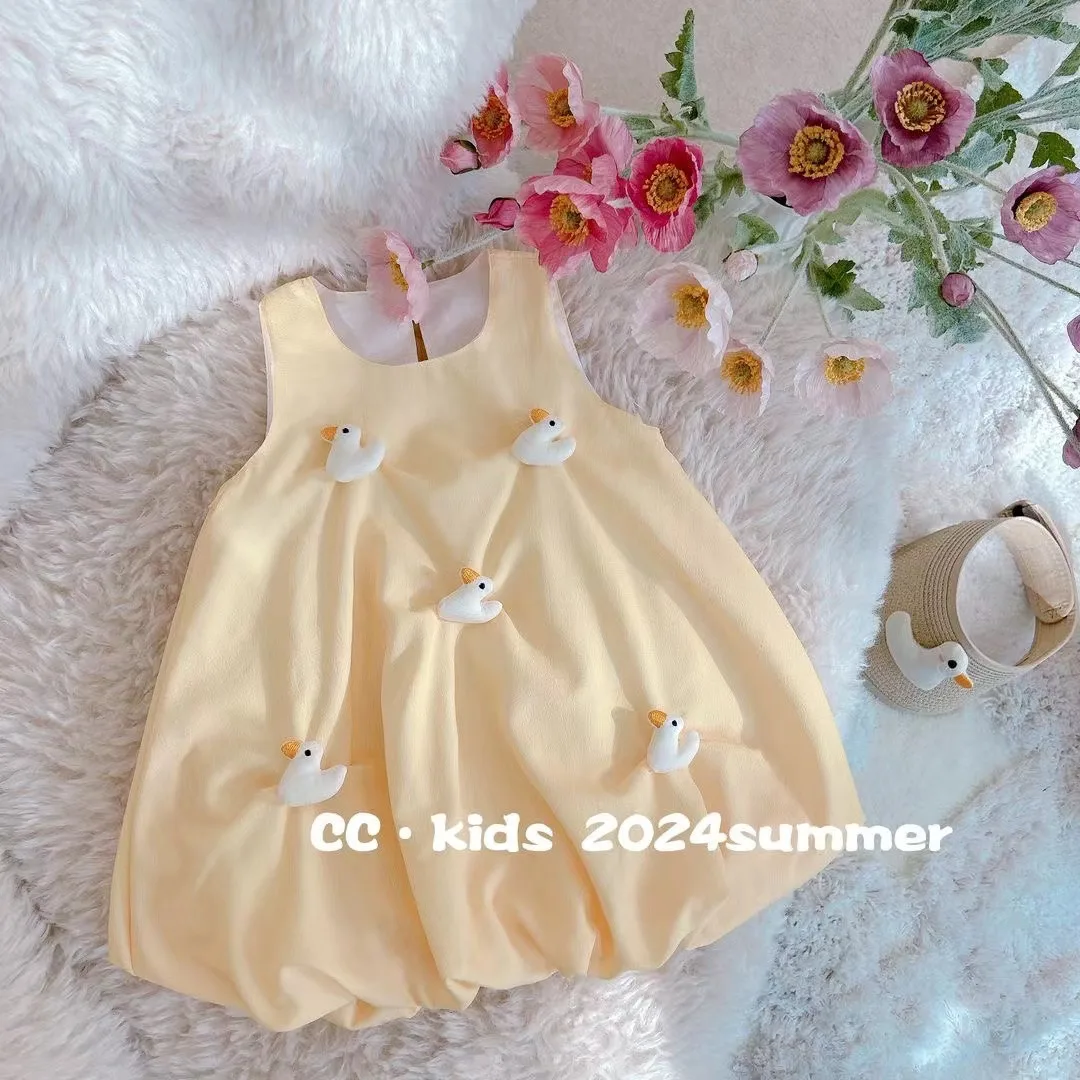 

Girls 2024 New Cute Little Yellow Duck Summer Sleeveless Flower Bud Skirt Baby Cotton Versatile Dress Trend