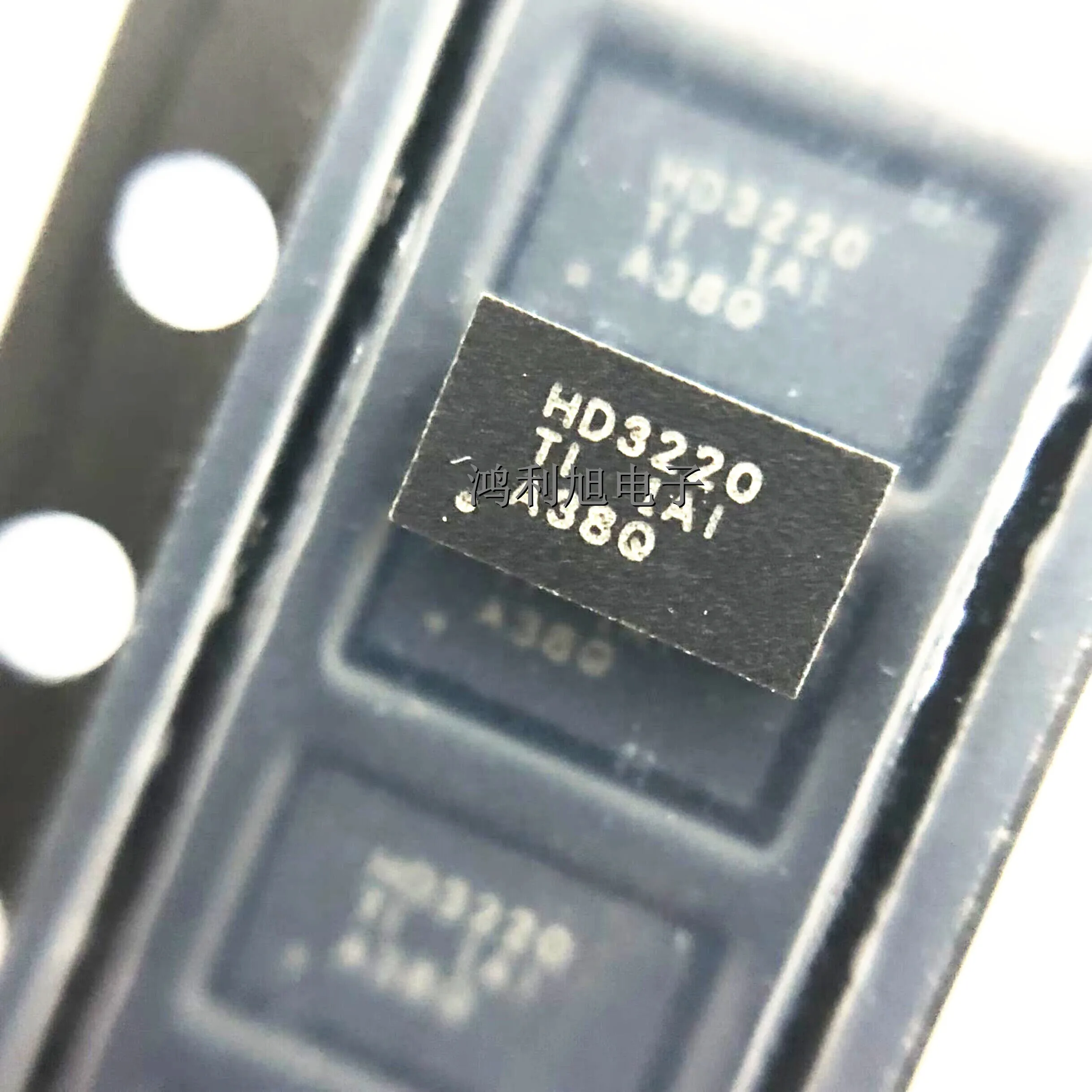 

5PCS/Lot HD3SS3220RNHR Marking HD3220 Super Speed Type-C DRP Port Controller USB 3.1 3.3V/5V T/R 30-Pin WQFN EP
