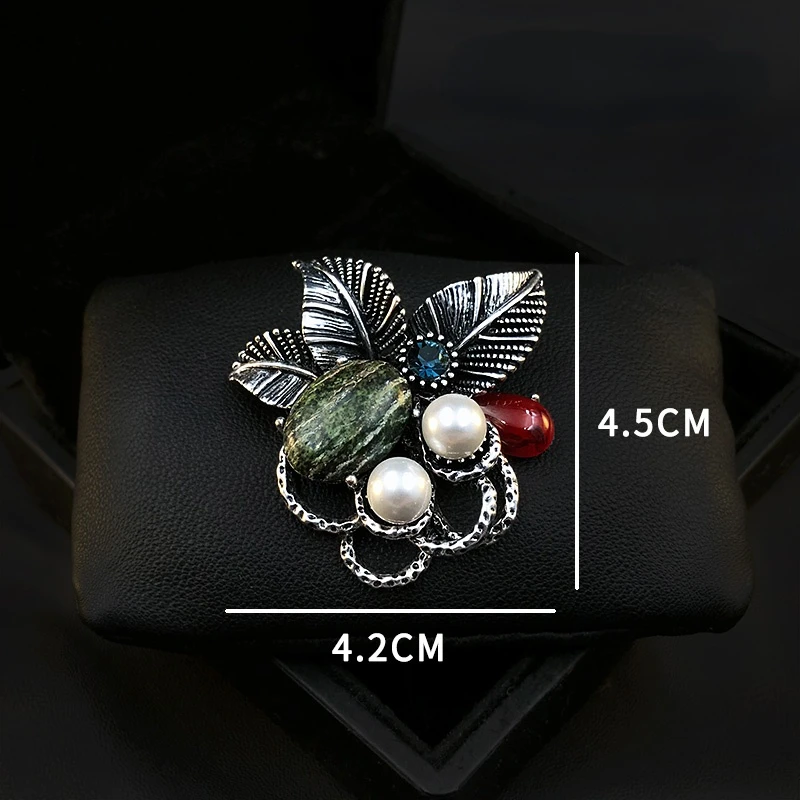 Retro Natural Flower Brooch for Women Suit Pearl Jewelry Exquisite Corsage Pin Mother's Day Gifts Clothing Accessories Party Pin