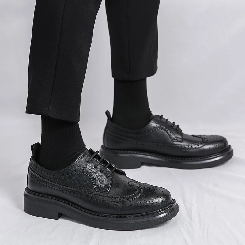 Men Derby Shoes White Dress Men Business Patent Leather Shoes Party Flat Shoe Classic Formal Fashion Leather Leisure