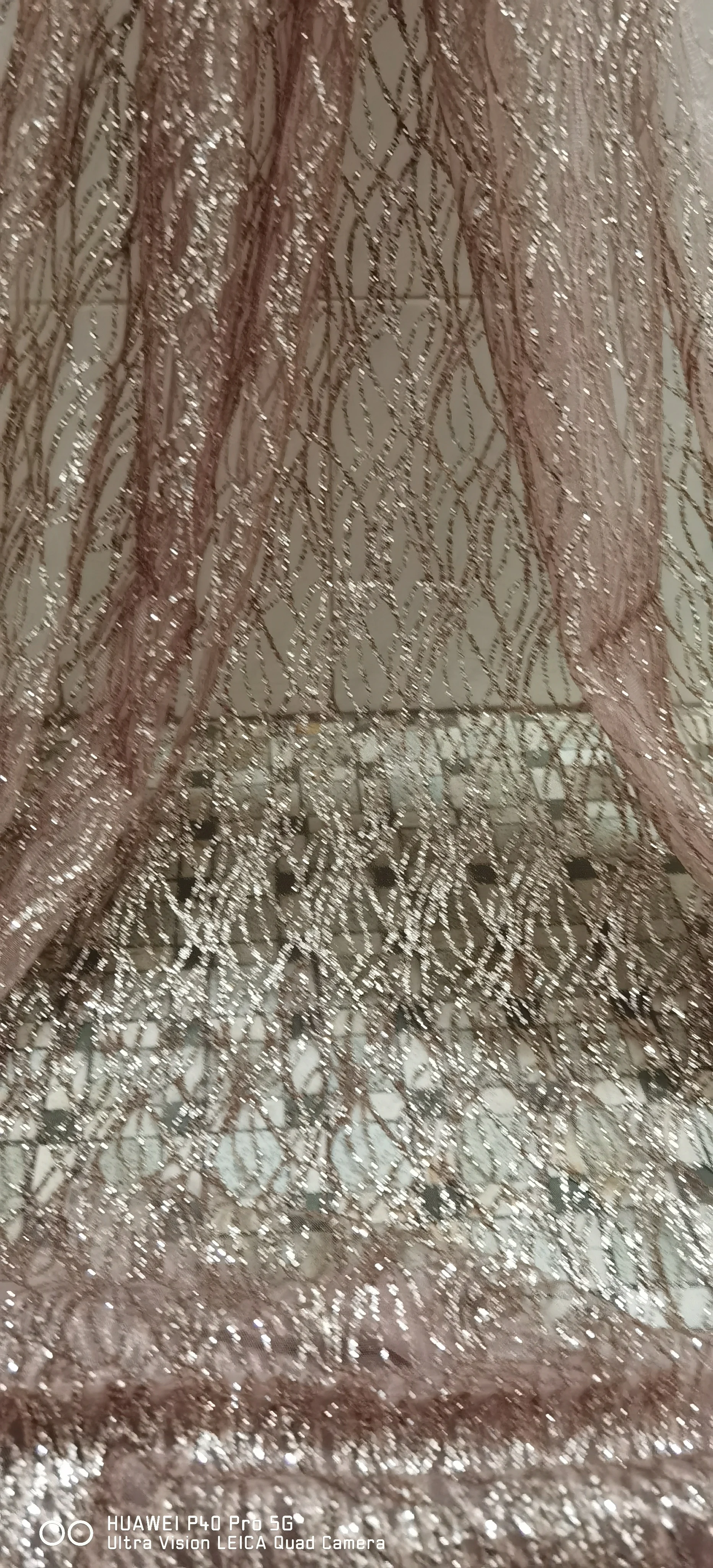 Tecido De Renda Champanhe Brilhante Tecido Com Lantejoulas Com Glitters Colados Tecido De Renda Africana Tem Jpg