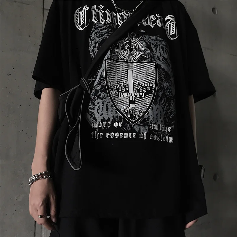 y2k グランジロック 髑髏☠️後ろフェザー 羽 プリント❤︎ピチtシャツ ♥Y2K ピチT ドクロ スカル 平成ギャル フェアリーグランジ
