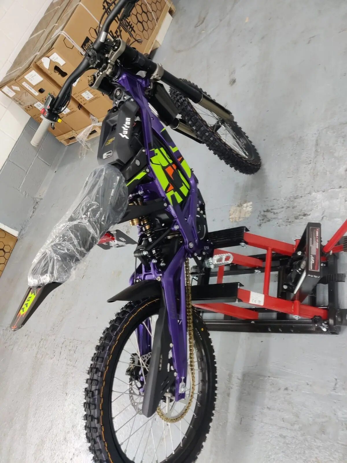 Summer discount of 50% HOT SALES FOR 2023 Sur Ron LBX Light Bee X Off Road Electric Dirt bike