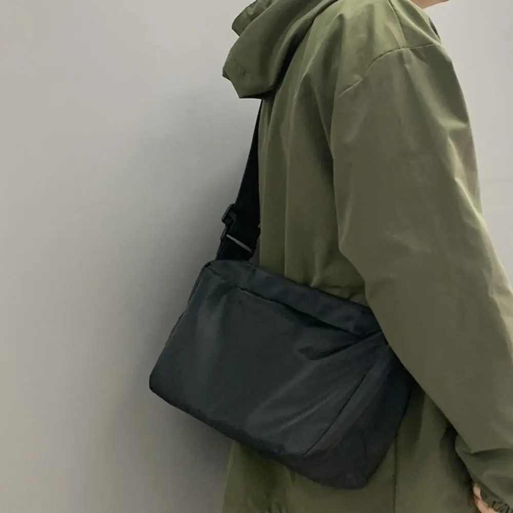 

Unisex Simple Student Women Nylon Crossbody Bag Messenger Book Bag Shoulder Bags