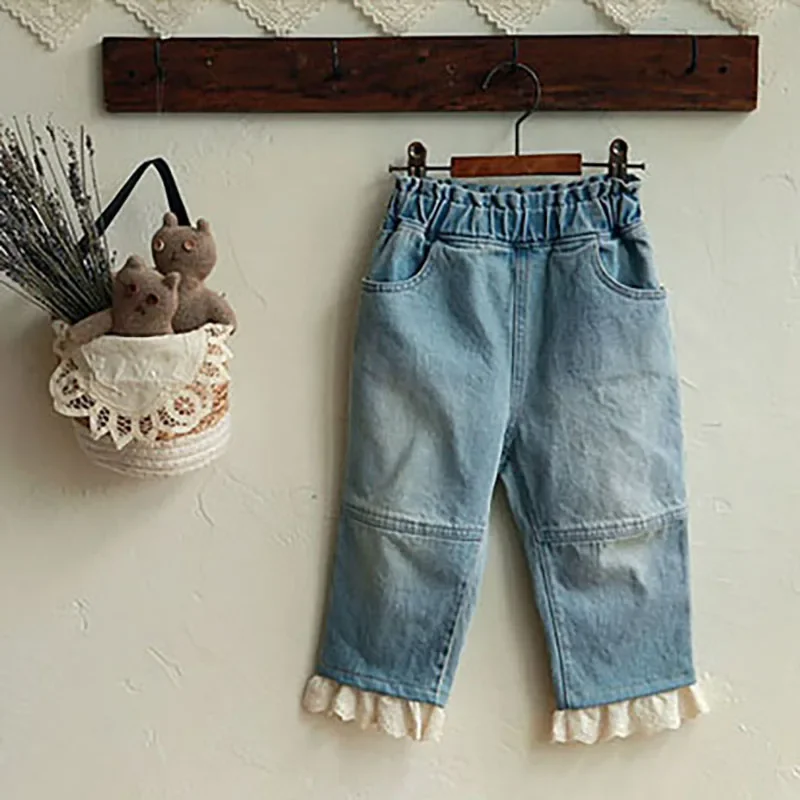 thumbnail image 1 of Pantalones vaqueros hasta el tobillo de encaje para niña de 2 a 8 años, Pantalones rectos informales de encaje de estilo coreano para niño, 1 of 6