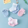 Cotton Baby Socks 4 Pairs Newborn Gloves Socks Set Spring Anti Scratch Bite Gloves Photography Props Infant Boys Girls Accessori 3