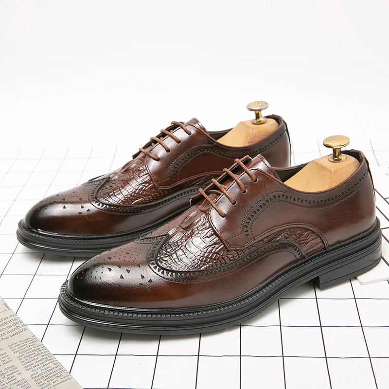 

Fashion Brogue Men Dress Shoes Soft Split Leather Footwear For Man Crocodile Male Oxfords Elegant Sapato Social Masculino