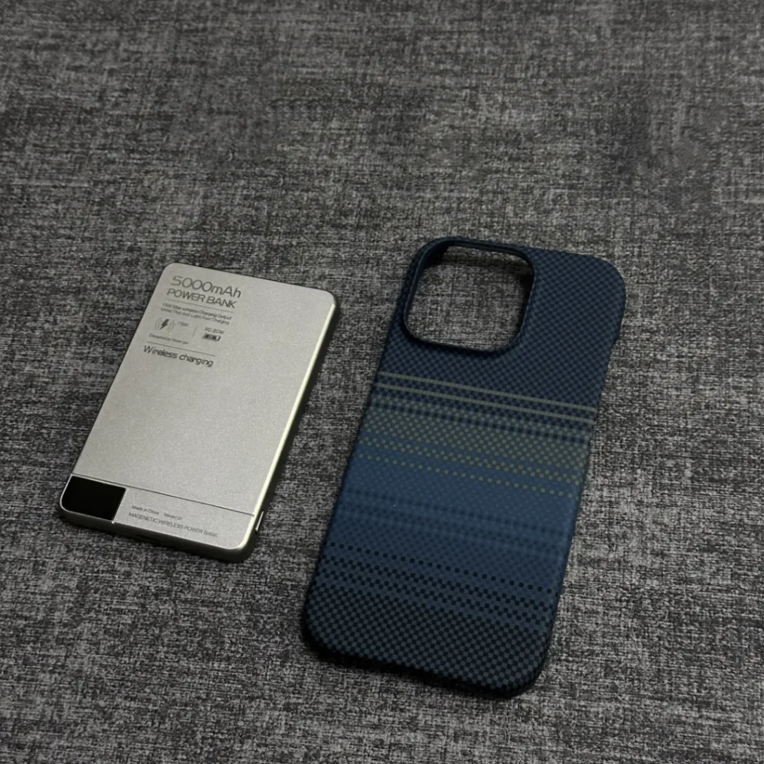Kevlar Carbon Fiber Texture Slim Matte Magnetic Phone Case