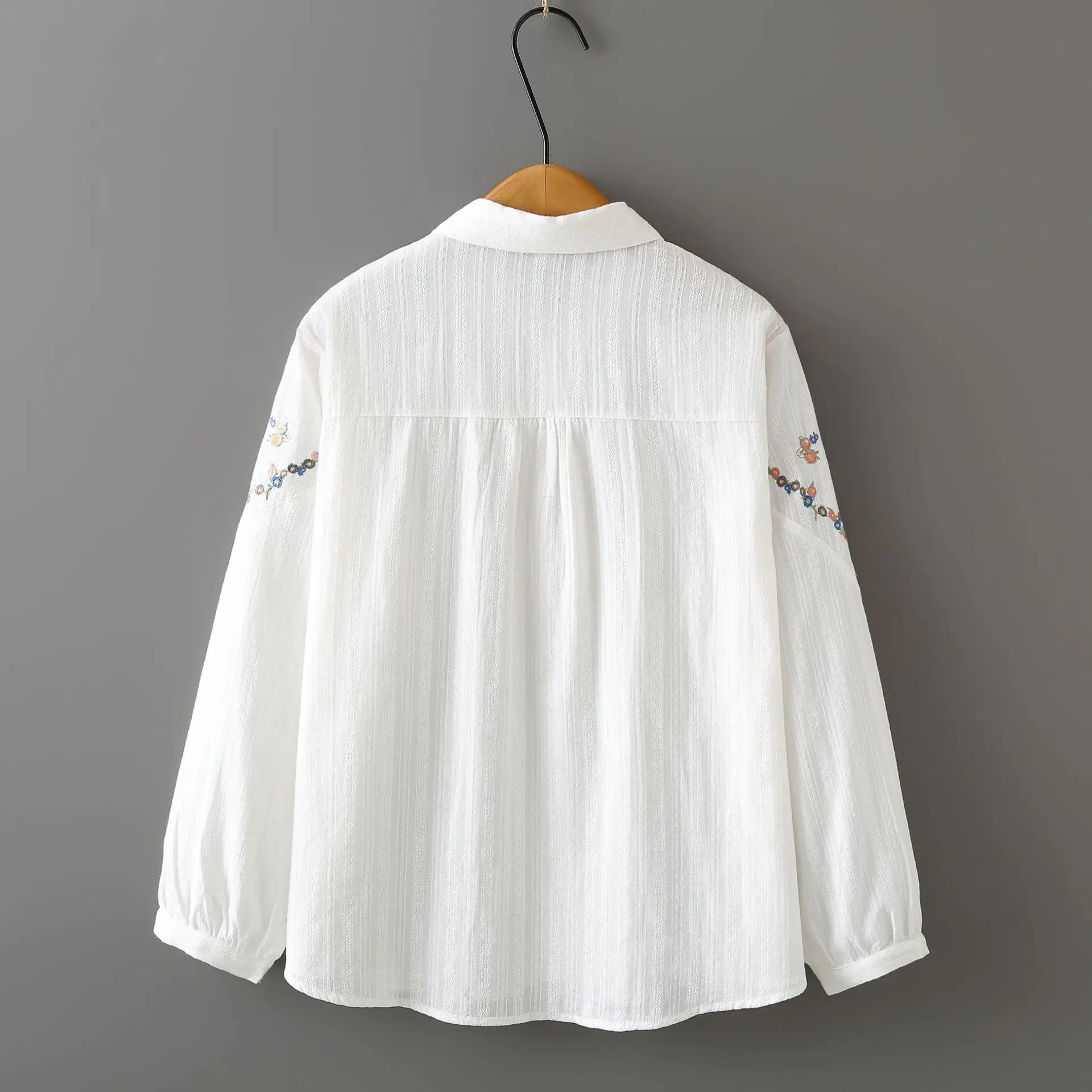 Fashion Plus Size Women's Blouses 2025 Spring And Autumn Elegant Chinese-style Embroidered Lantern Sleeve Jacquard Cotton Shirt