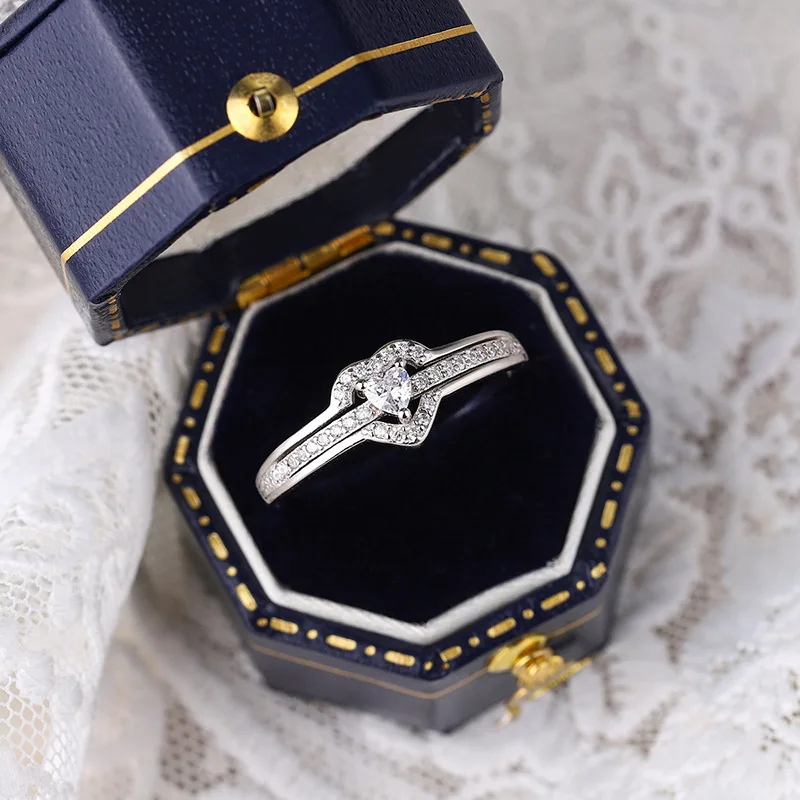 

HOYON s925 Silver Platinum Single Row Diamond Love Ring Fashionable and Exquisite Moissanite Wedding Diamond Ring Jewelry Gift