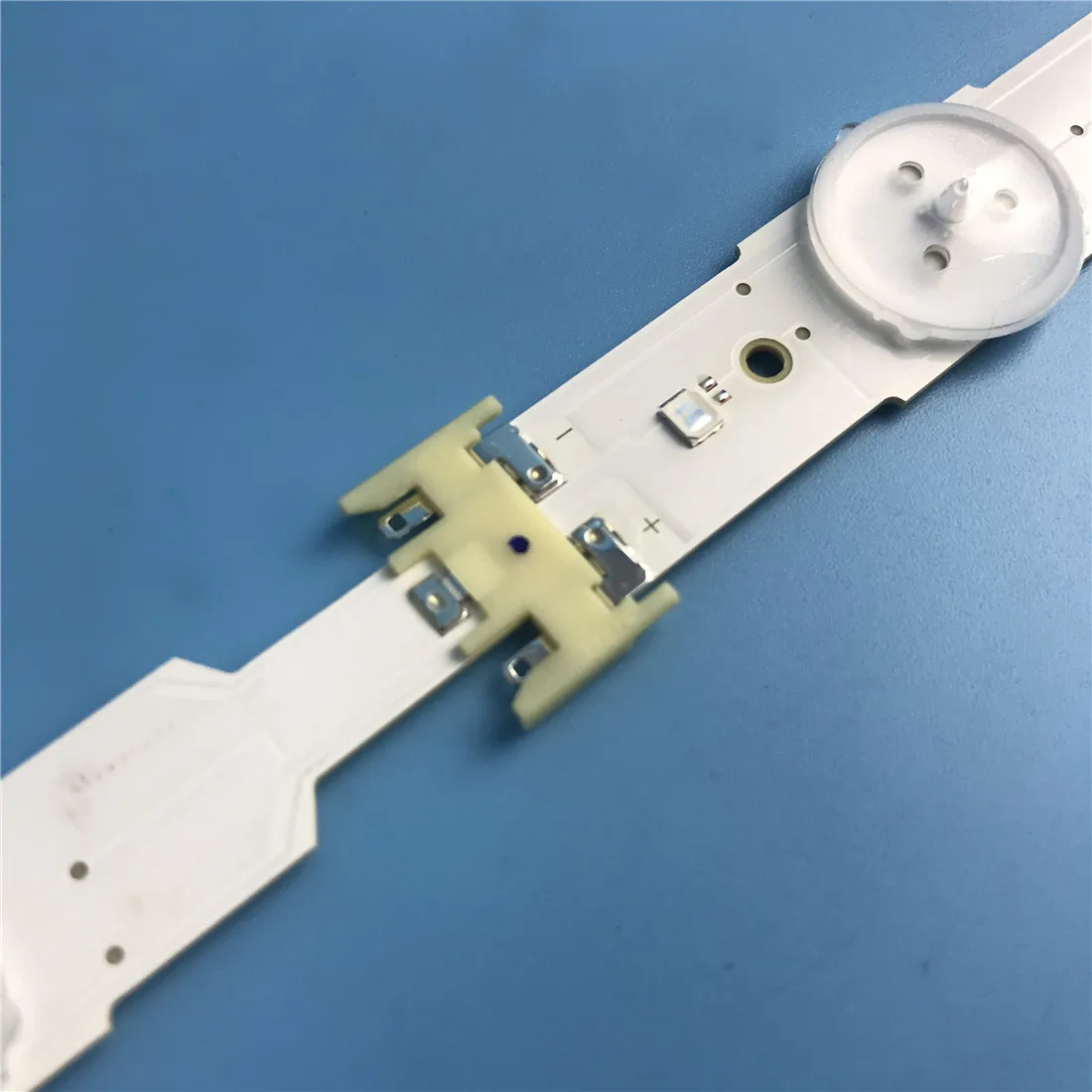 Led Backlight Led Strip for Refrigerator LED Backlight strip UE55MU6100 UE55MU6105 UN55MU6100 UN55MU6490 UE55KU6172U UE55MU6120 UE55MU6172 UE55JU6500 UN55JU6500