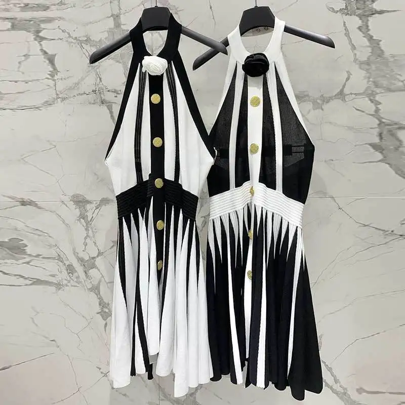 

Summer New Black White Flower Umbrella Hem Dress Fashion Single Breasted Knitted Hanging Neck Mini Dresses Runway Women Clothes