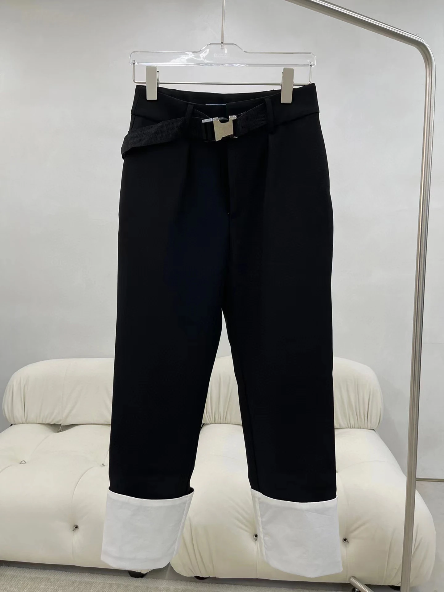 Vogue Studio 2022 Spring Summer Mid Waist Belted High Quality Pants cargo capris Pants & Capris