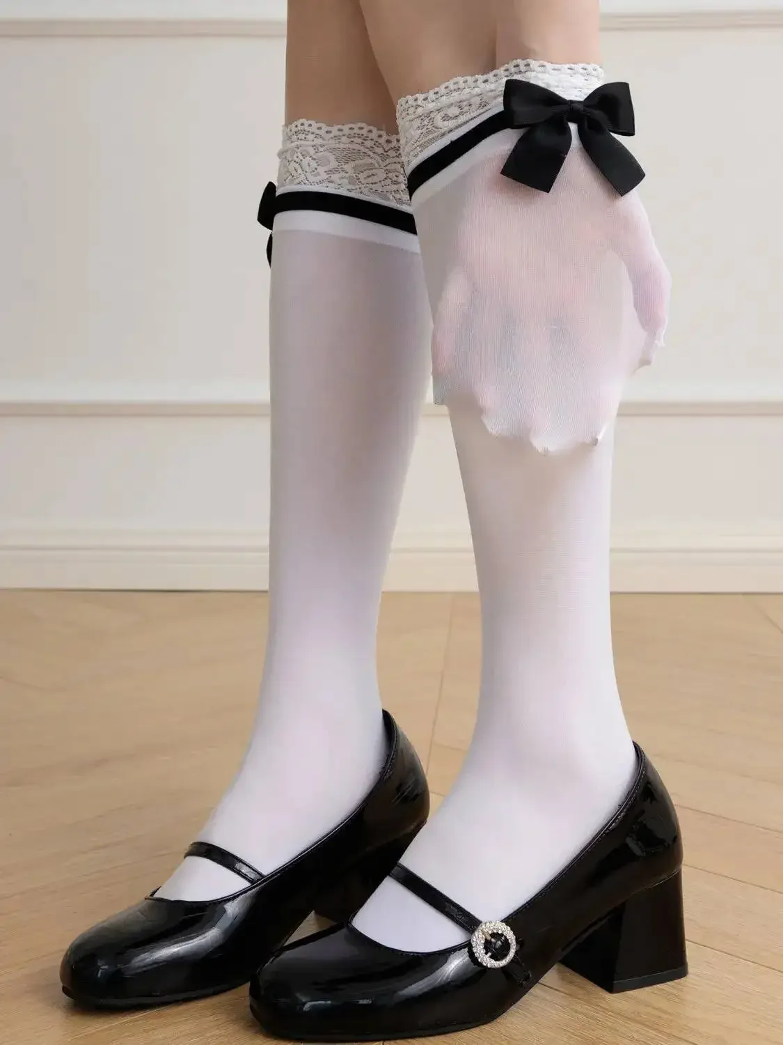 2D weiße, dünne JK-Socken aus Samt mit Spitzen-Patchwork und Schleife, Overknee-Socken, süße Lolita-Socken für den Sommer – Detail 9