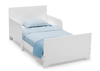 Toddler Bed with Guardrails 1