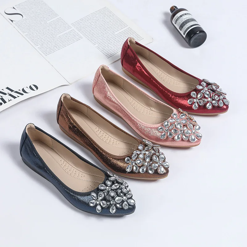 

Korean Fashion Flower Rhinestone Casual Flat Shoes Women New Spring Summer Retro Shallow Pointed Soft Sole Shoes Sapato Zapatos