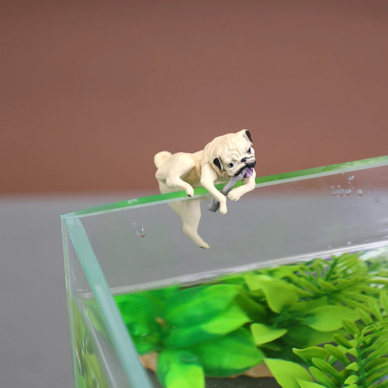 Creative Dog Ornaments for Aquarium Fish Tank Simulation Resin Cartoon Climbing Dogs Pendant Fish Tank Wall Landscaping Decor