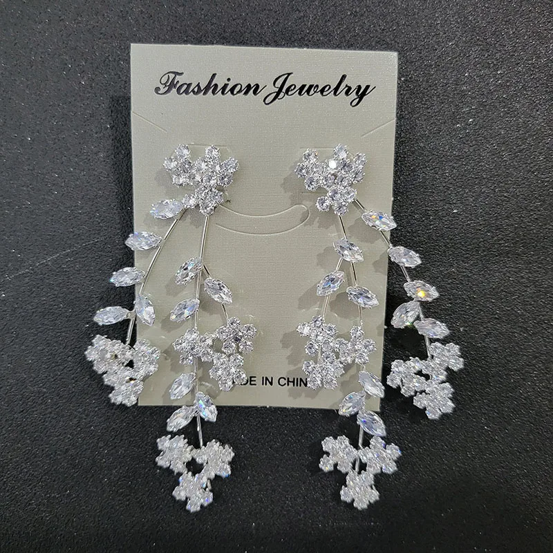 Floralbride Alloy Prong Setting Cubic Zircon Flower Leaf Earrings Bridal Wedding Chandelier Earrings Women Party Dangle Earrings