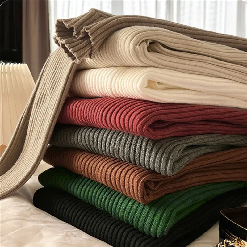 Рисунок 3 - Новинка, женские свитера с высоким воротником