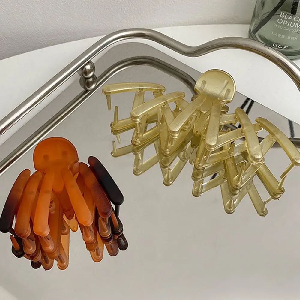 

Adjustable Hair Accessories Girls Acrylic Telescopic Hair Claw Spider Shark Clip Korean Style Hair Clip Women Crab Clip