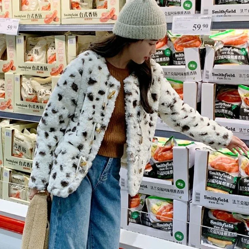 New Fashion Leopard Print Lamb Wool Women Faux Fur Coat Winter Female Thicken Short Plush Outwear Large Size Warm Outcoat 2024