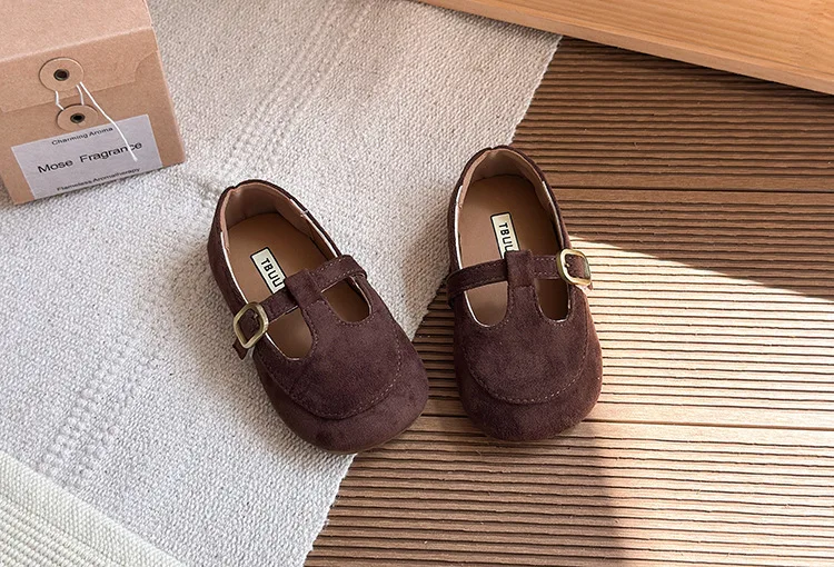 Mädchen Wildleder-Slipper mit weicher Sohle – Flexible Slip-On-Schuhe für Kleinkinder & Kinder, bequeme Schulschuhe im Vintage-Stil – Detail 14