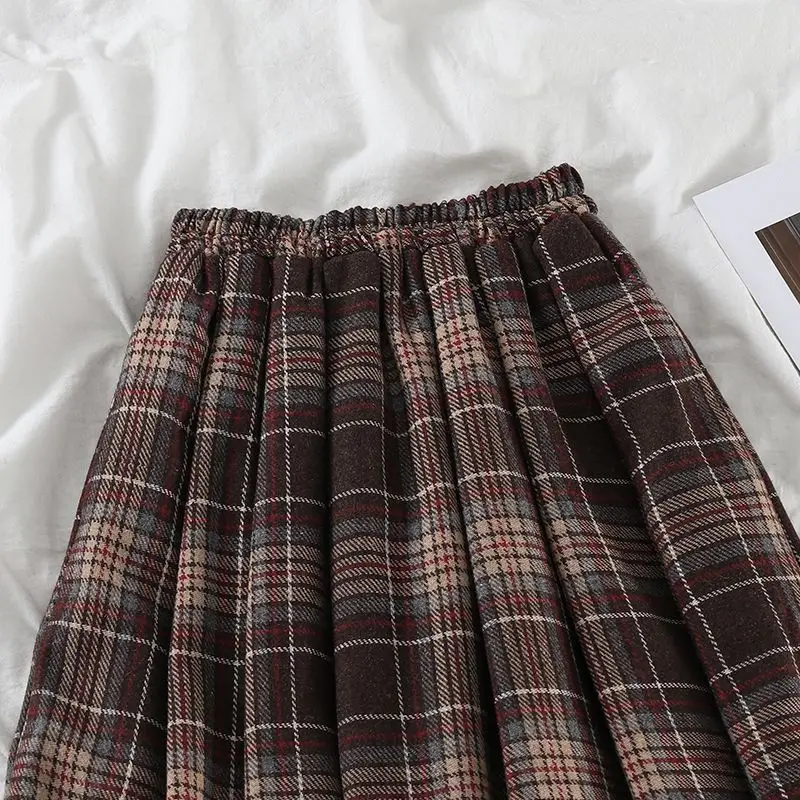 2024 Women's Spring Autumn New Fashion Retro Plaid Style Casual Hundred Pleated Short Elastic High Waist Loose A-line Half Skirt