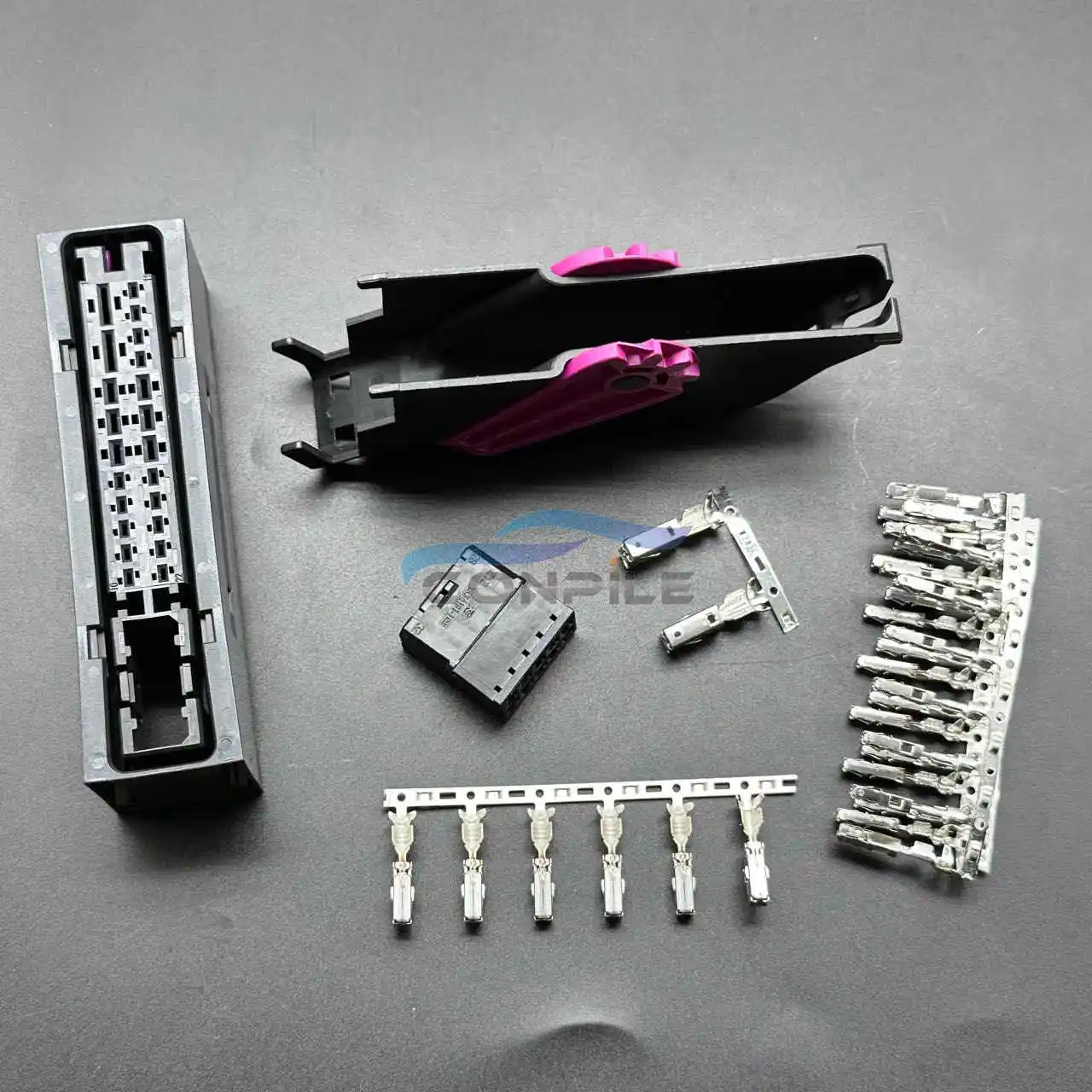 Per Mercedes Benz Burmester Per Bmw Harmon Kardon Per Volkswagen Dynaudio Cablaggio Amplificatore Spina 32P Pin Cavo Femmina